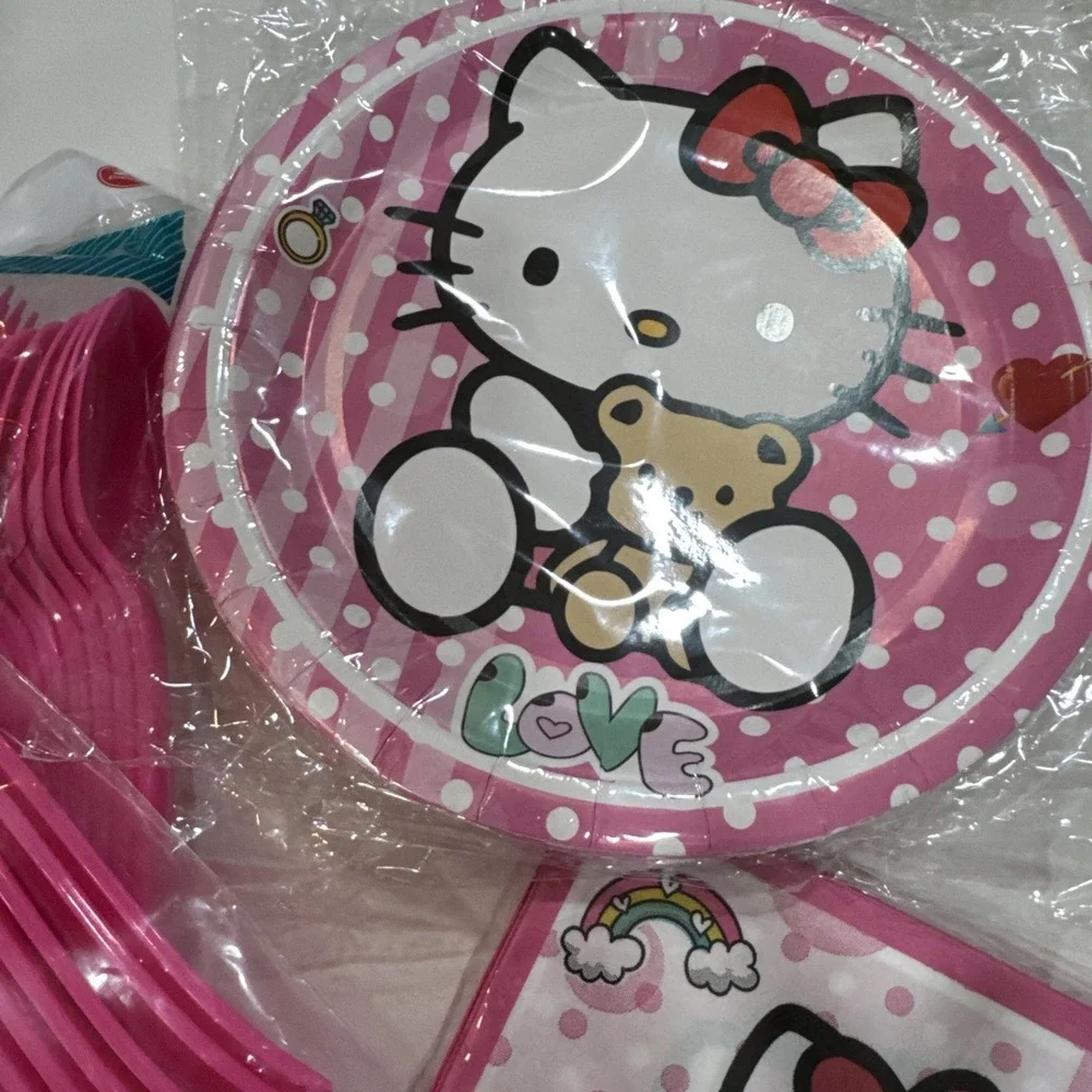 Hello Kitty & Friends Birthday Party Supplies 20 Plates, 20 Napkins, Plasticware